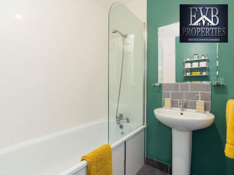 Charming Cosy Getaway Ideal For Leisure & Business Southampton Exterior photo